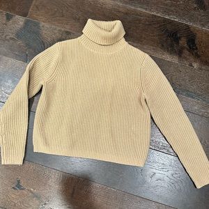 JENNI KAYNE
Cashmere Turtleneck size XS  30% Cashmere 70% Wool